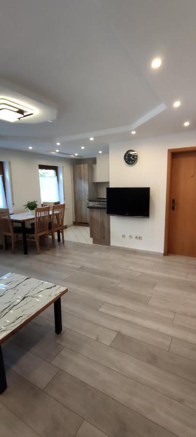 Ferienwohnung Istrefi Alpirsbach Esterno foto